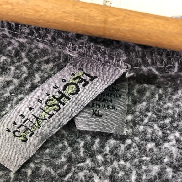 Sweatshirt - Picture 2 of 4